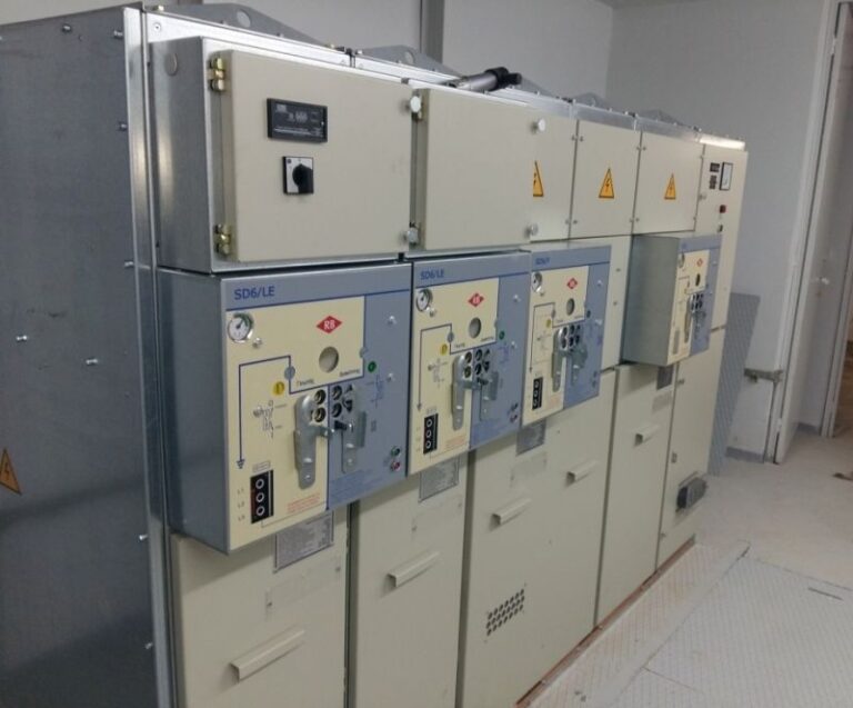 Ηλεκτρικοί πίνακες, κτίριο γραφείων Technava